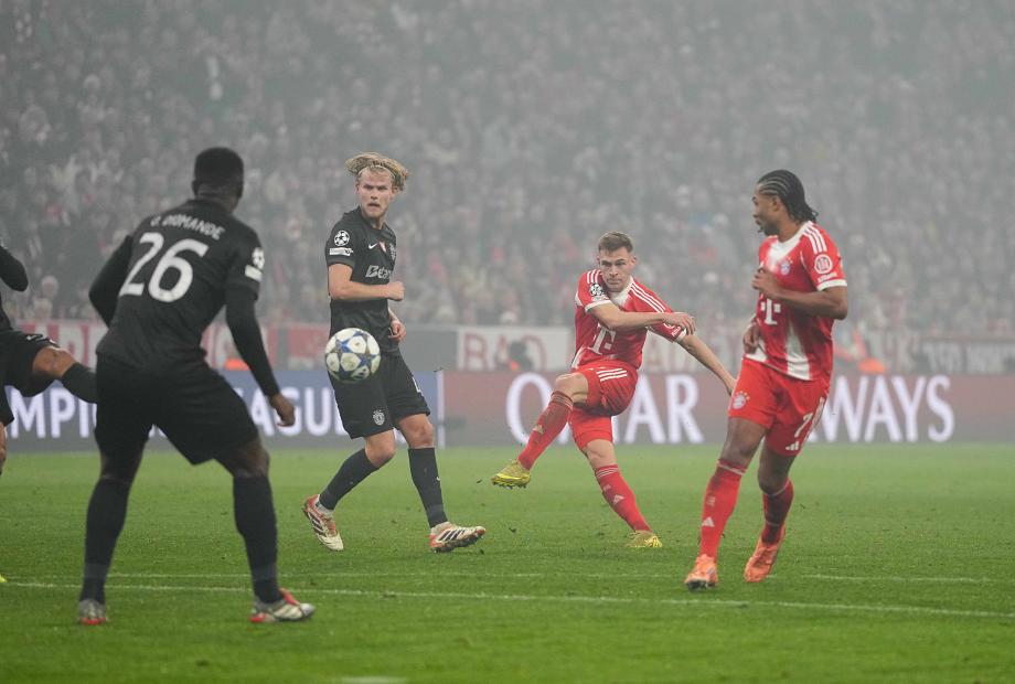 17岁小将卡尔欧冠4场3球 拜仁3-1葡萄牙体育