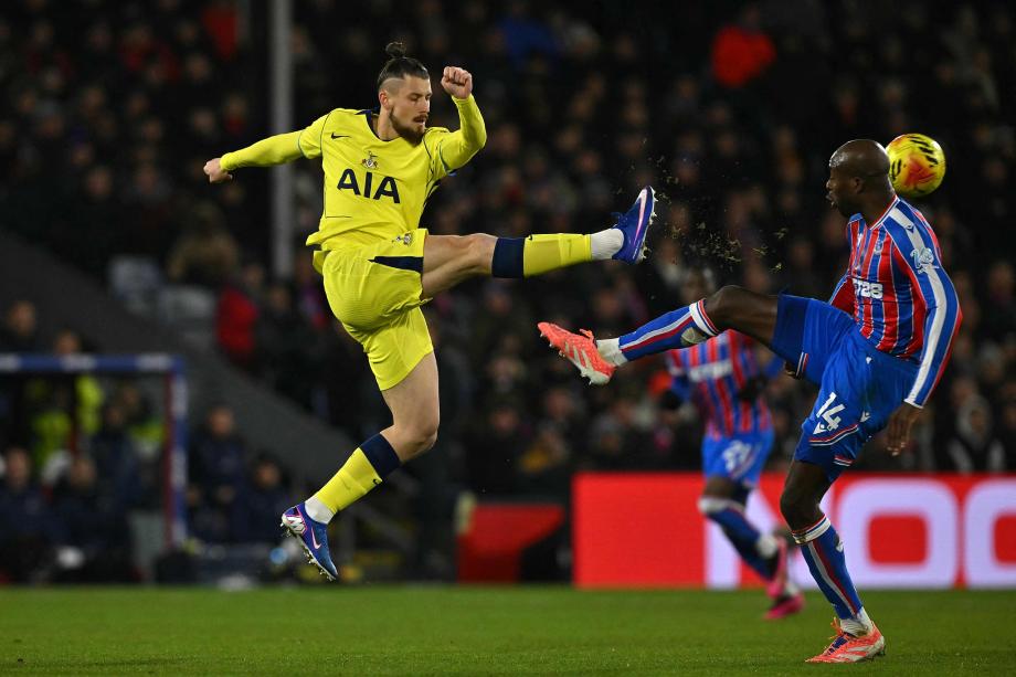 英超-格雷头球制胜 热刺1-0水晶宫止2连败