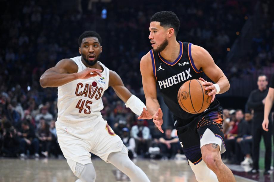 米切尔34分布克32分 骑士6人上双终结太阳4连胜