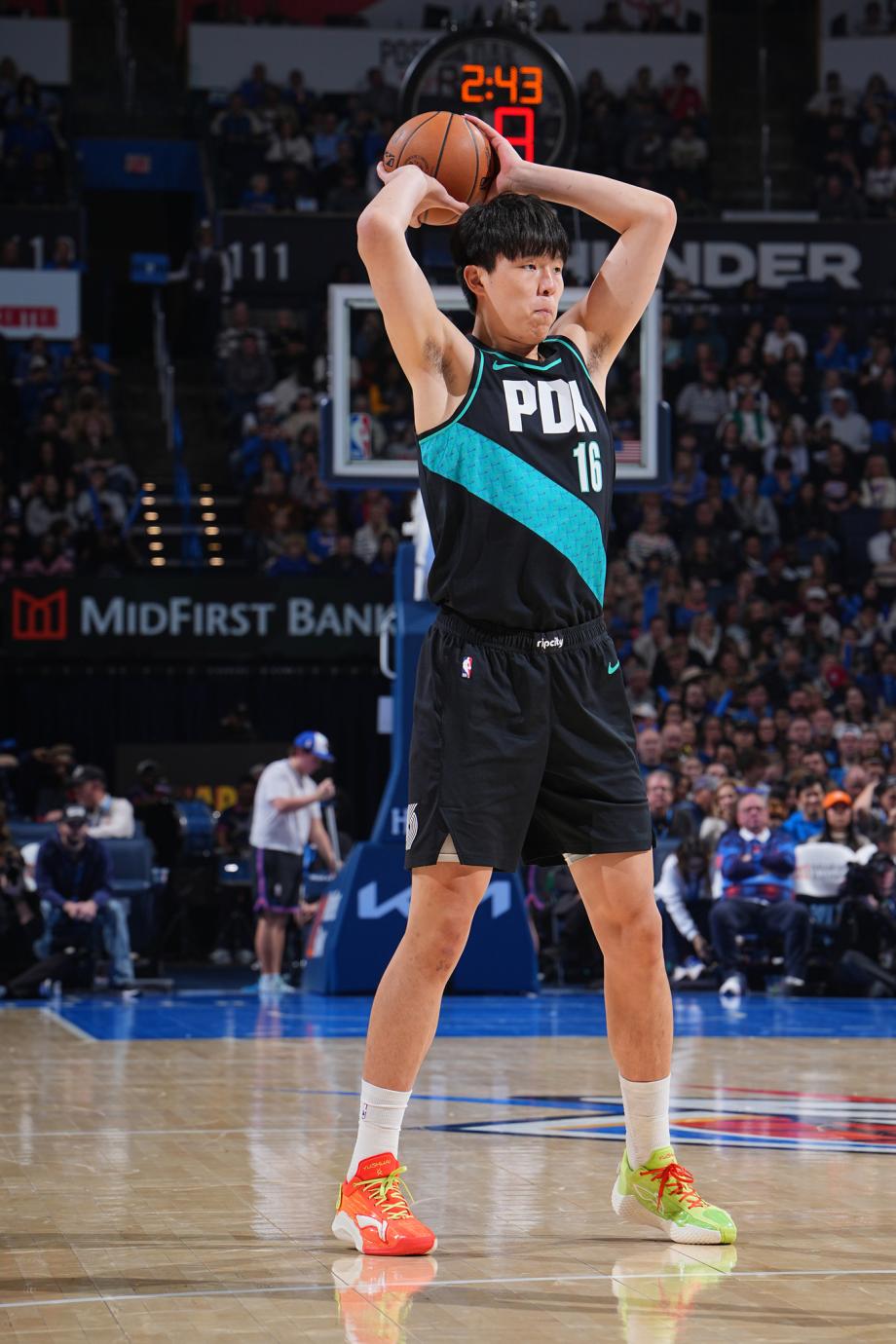 杨瀚森3分5板亚历山大30+6 雷霆124-95开拓者