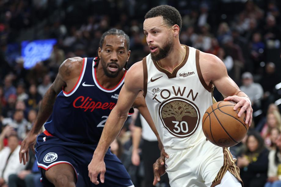 莱昂纳德24+12库里27+6 快船主场险胜勇士