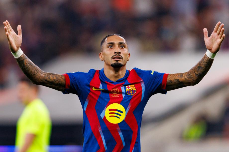 西超杯-拉菲尼亚2射1传 巴萨5-0毕巴进决赛