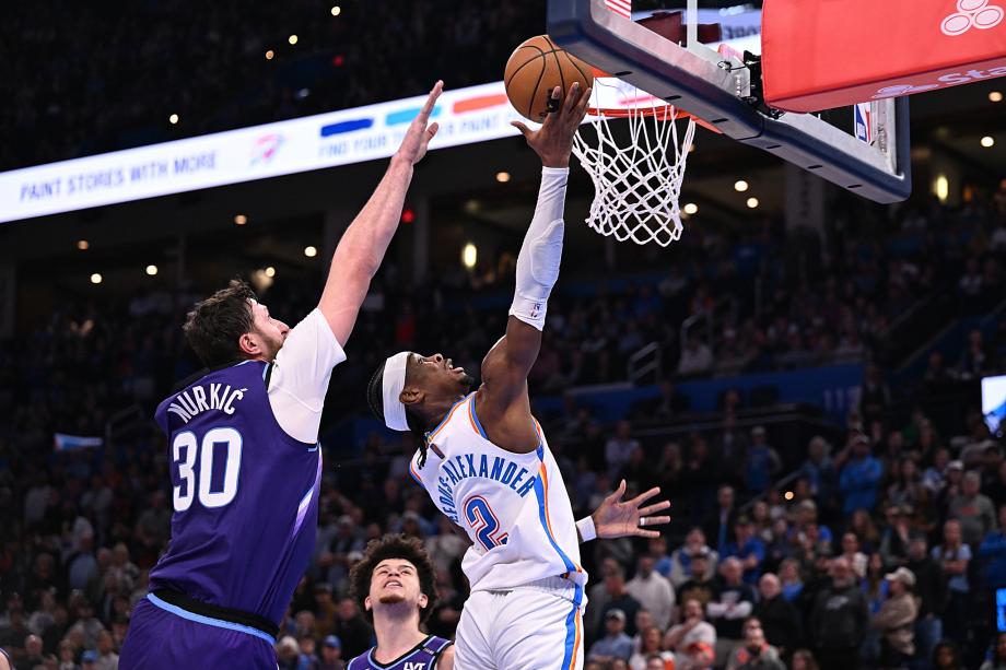 亚历山大46+6+6命中压哨绝平球 雷霆加时险胜爵士