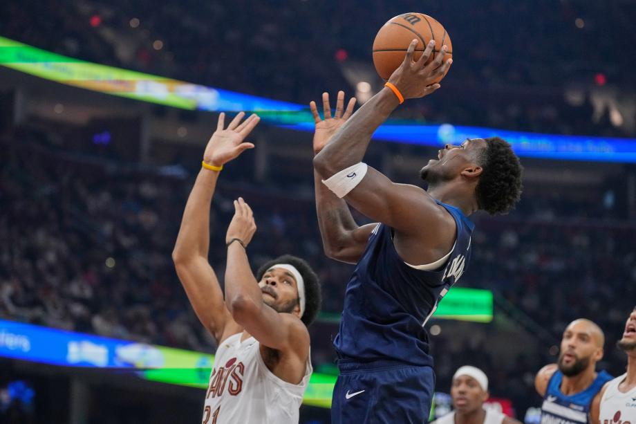 爱德华兹25+5骑士5人得分20+主场复仇森林狼