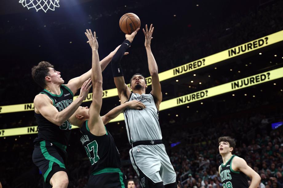 文班亚马21分布朗27分 马刺100-95险胜凯尔特人