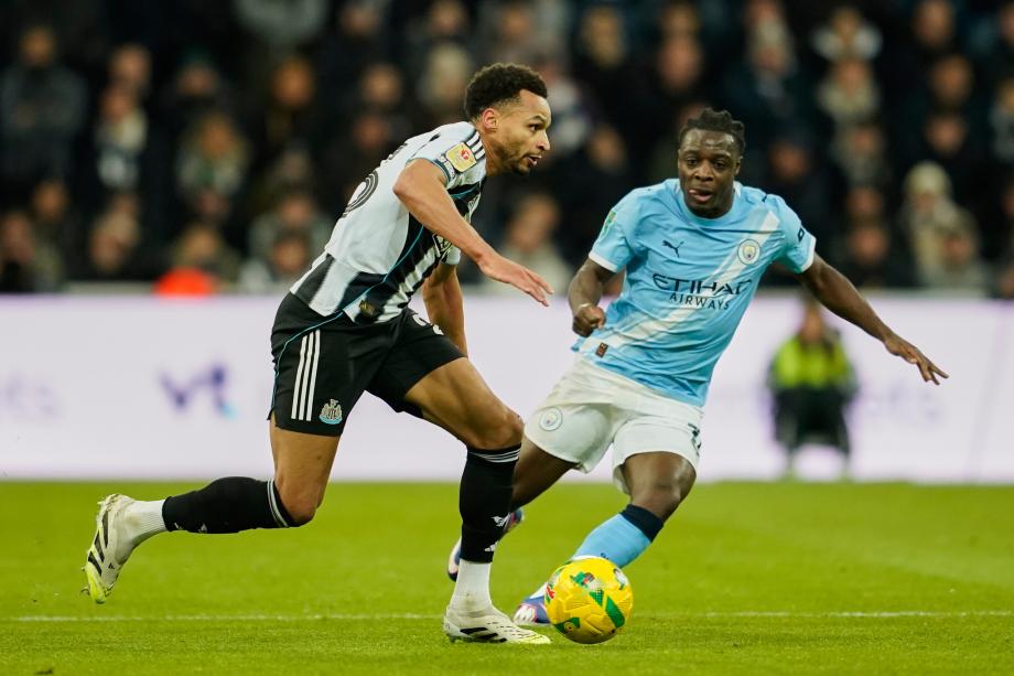 联赛杯-塞梅尼奥连场破门谢尔基建功 曼城2-0纽卡