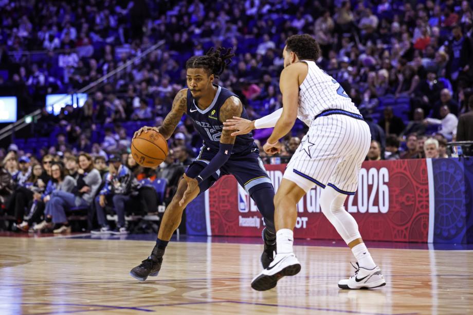 莫兰特复出灰熊伦敦赛大胜魔术 多位NBA名宿现身