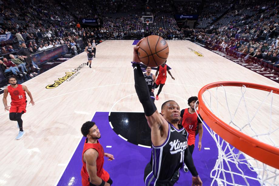 杨瀚森2分1助1断 开拓者擒国王取3连胜