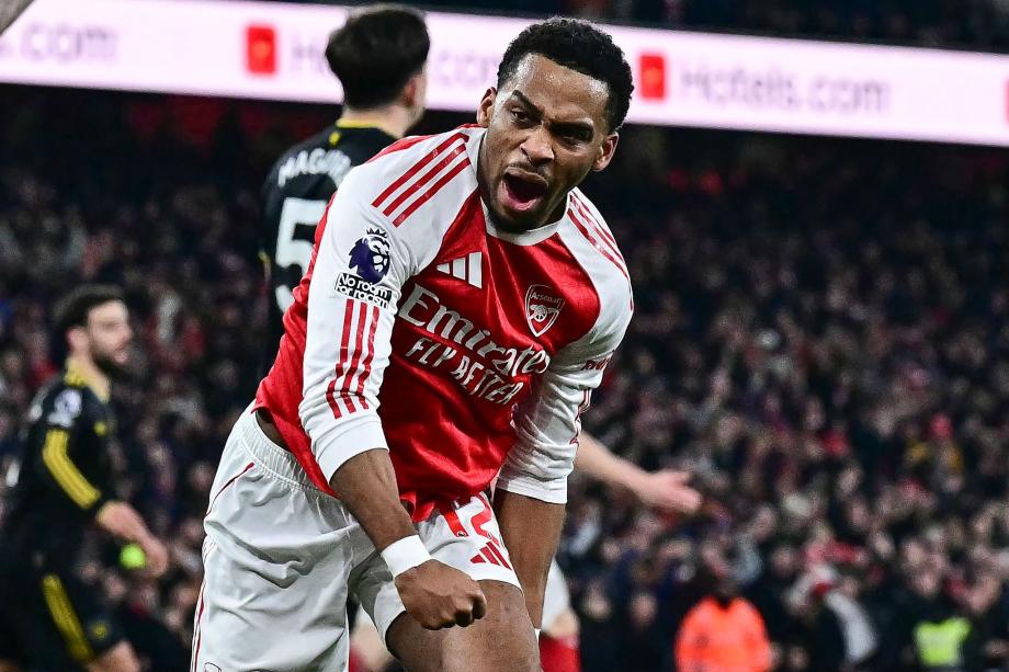 库尼亚世界波绝杀 曼联3-2阿森纳进前四