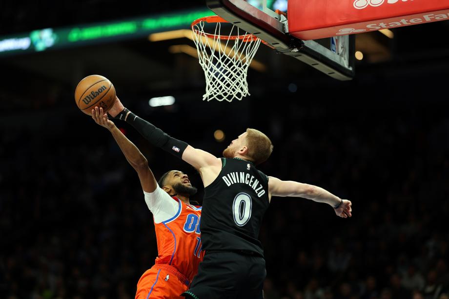 爱德华兹26+5+5亚历山大30分 森林狼力克雷霆