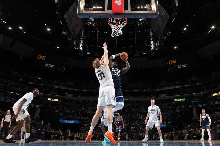 灰熊主场137-128力克森林狼结束6连败