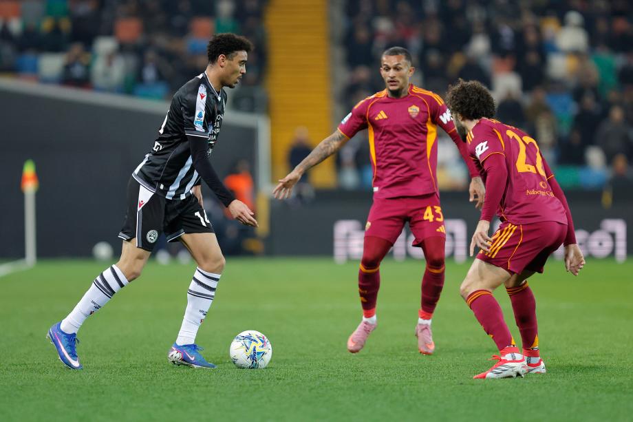 意甲-埃克勒卡姆任意球制胜 罗马0-1乌迪内斯