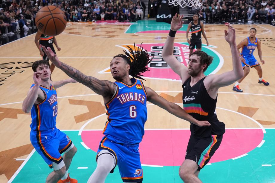 NBA-文班亚马两双凯尔登25分 马刺击败雷霆