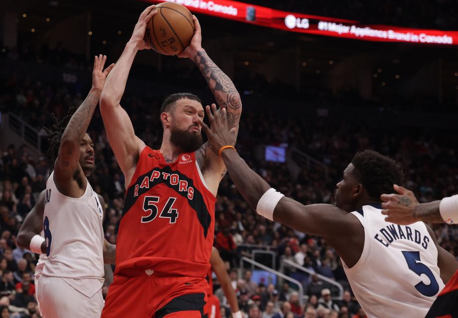 NBA-爱德华兹30分 森林狼逆转战胜猛龙