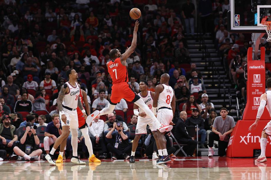 莱昂纳德跳投准绝杀杜兰特21+8 快船复仇火箭