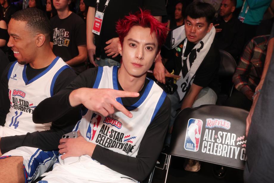 全明星名人赛：王鹤棣10+4 字母哥队力克安东尼队