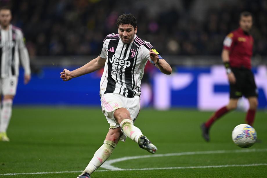 意甲-泽林斯基绝杀 国米3-2力克尤文笑傲国家德比