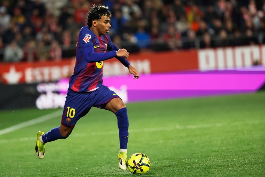 西甲-库巴西破门亚马尔失点 巴萨1-2赫罗纳