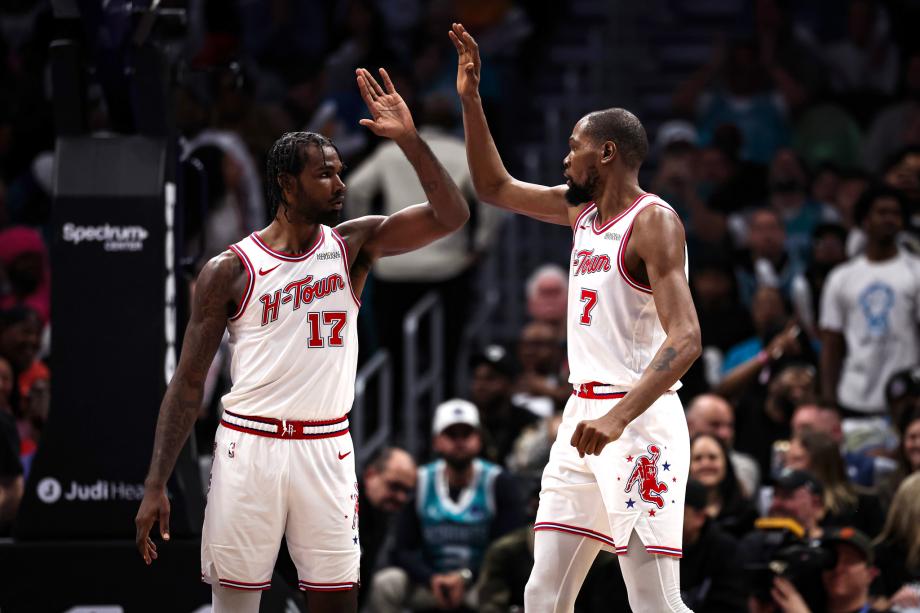 杜兰特35+8格威20+9 火箭客场险胜黄蜂