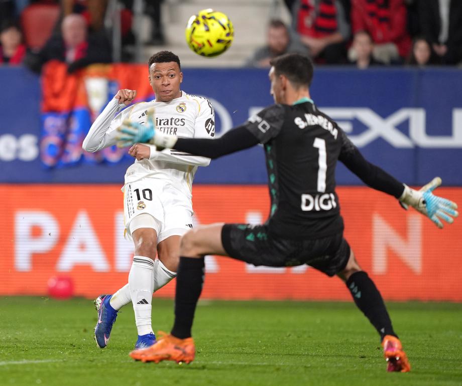 西甲-客场一球输给奥萨苏纳 皇马连胜被终结