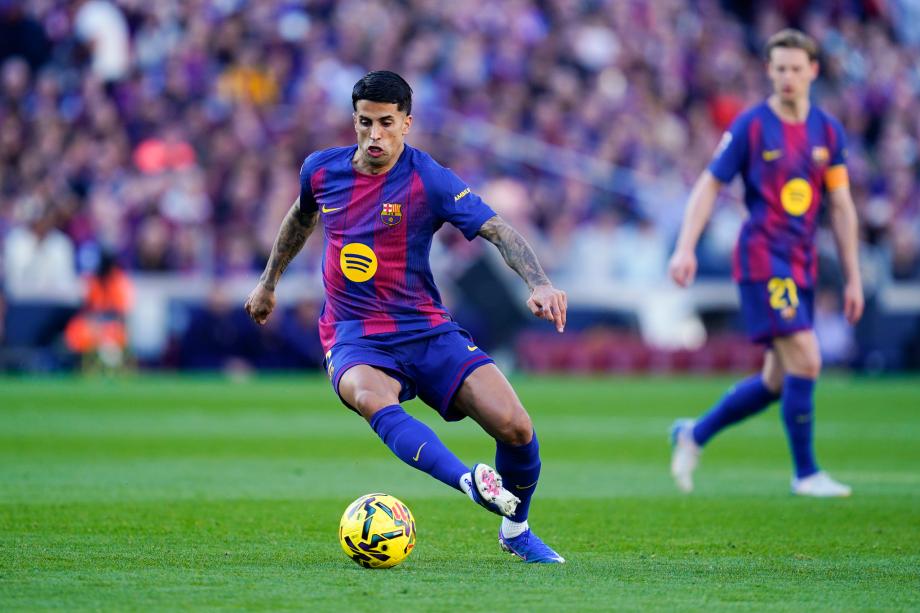 西甲-德容建功费尔明世界波 巴萨3-0完胜莱万特