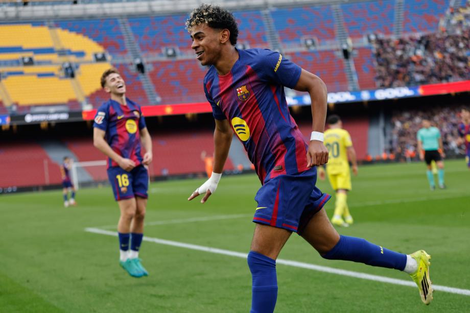 亚马尔戴帽莱万破门 巴萨4-1比利亚雷亚尔