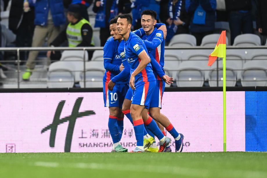 三外援打入五球 上海申花主场战胜大连英博