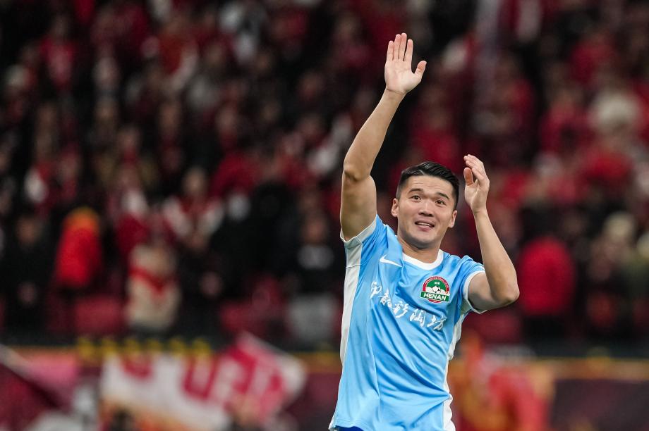 钟义浩进球迈达纳破门 河南队战胜上海海港