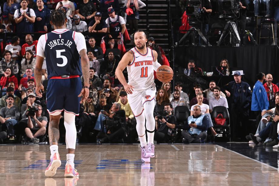 莱昂纳德29+7唐斯空砍35+12 快船击退尼克斯