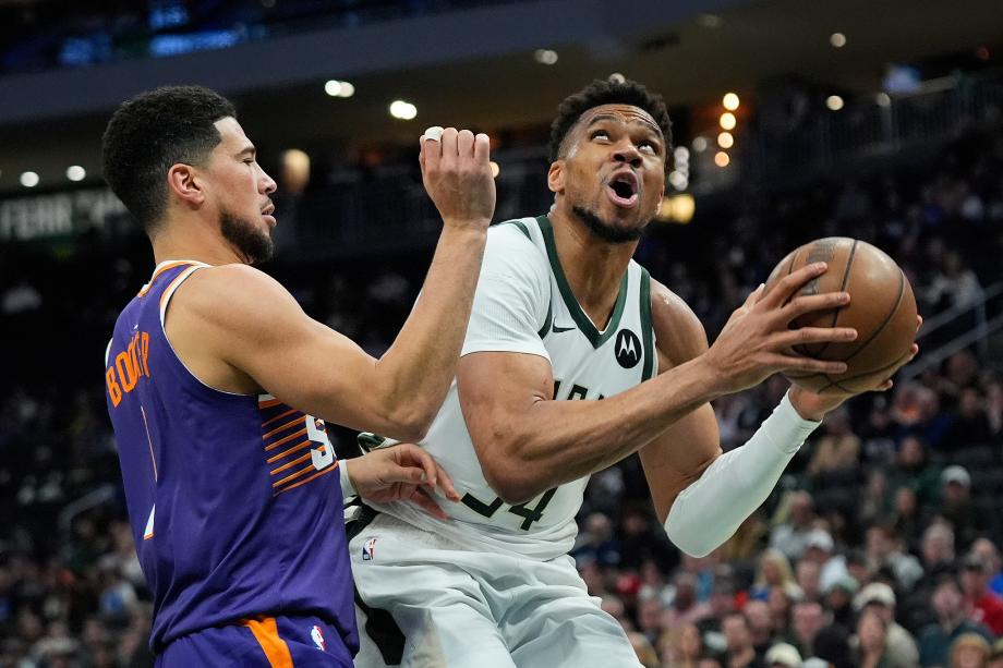 布克27+7字母哥22+6 太阳力克雄鹿三连胜