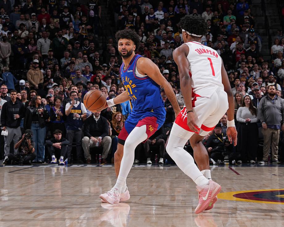 约基奇16+12+13穆雷30分 掘金主场36分大胜火箭