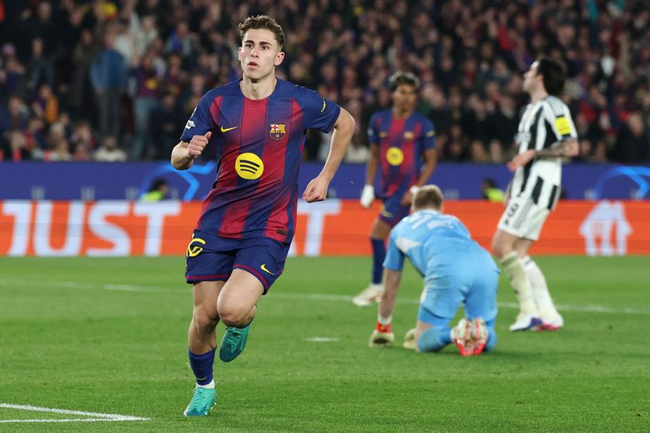 欧冠-拉菲造5球莱万双响 巴萨7-2纽卡晋级八强