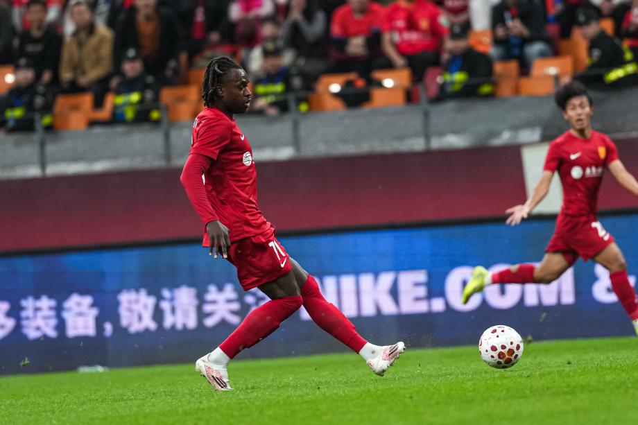 席尔瓦破门迪马塔进球 重庆铜梁龙平成都蓉城