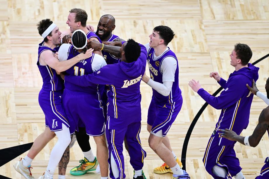 [图]肯纳德三分准绝杀詹姆斯里程碑 湖人险胜魔术中国证券公司前100名