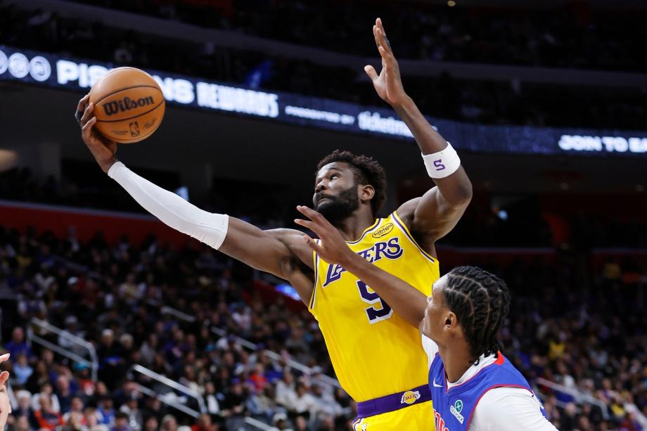 东契奇空砍32+7+6 湖人惜败活塞9连胜遭终结