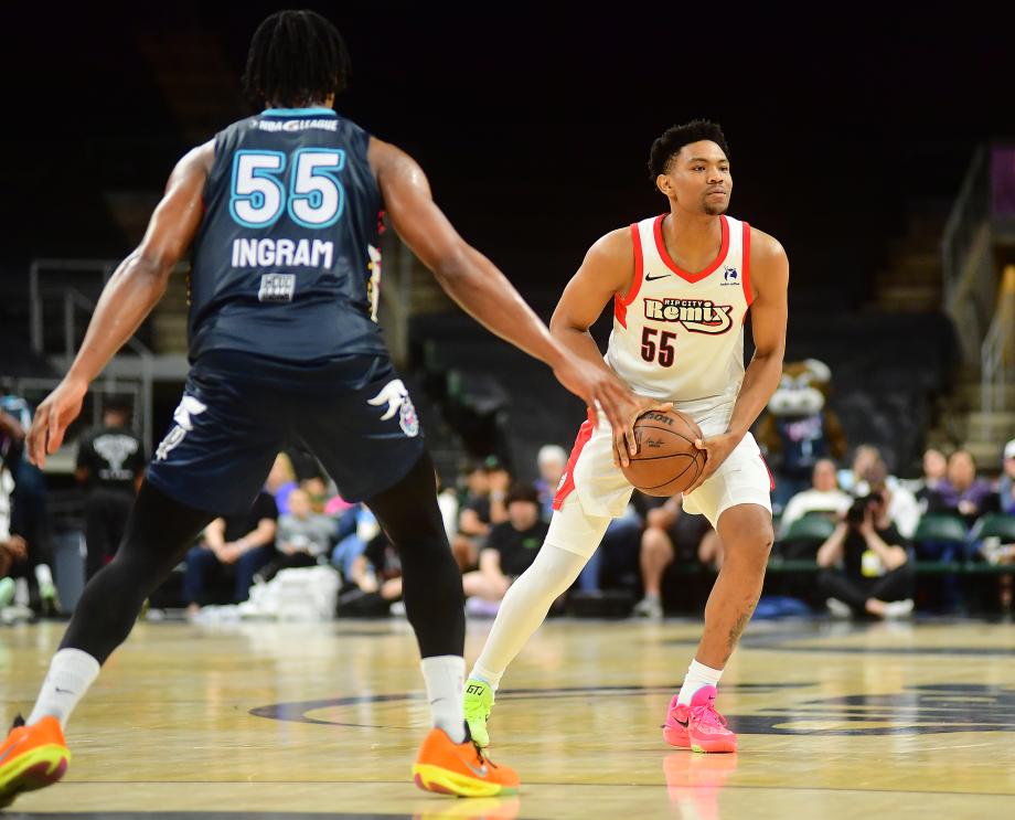 杨瀚森轰18分7板4助1断1帽 混音复仇奥斯汀马刺