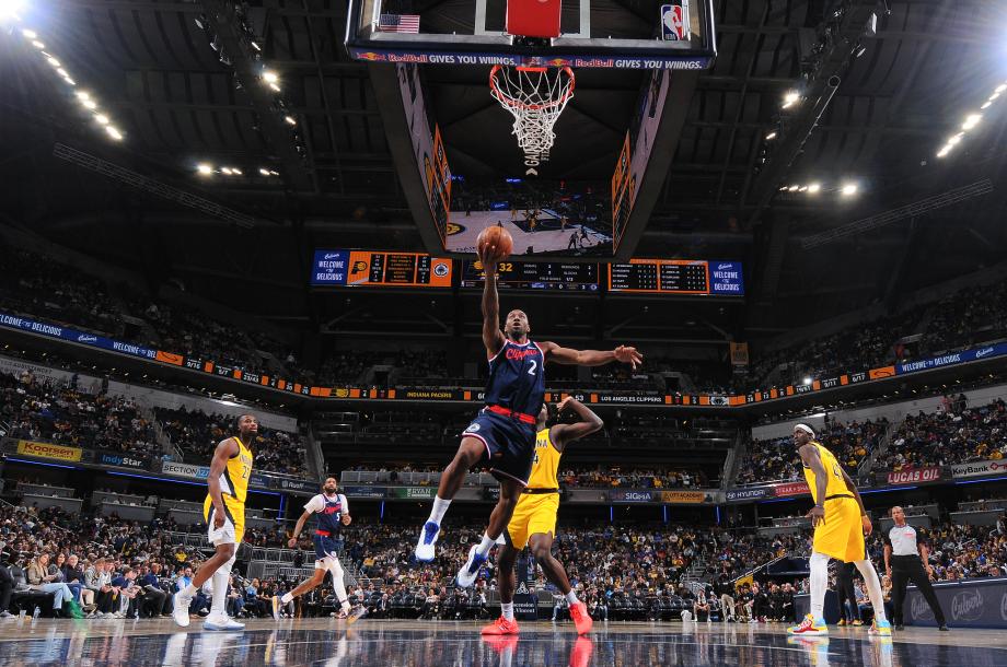 伦纳德28+8关键投篮助快船24分逆转步行者