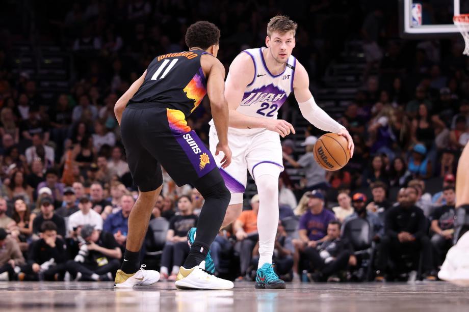 布克26+8格林31+6 太阳大胜爵士送对手5连败