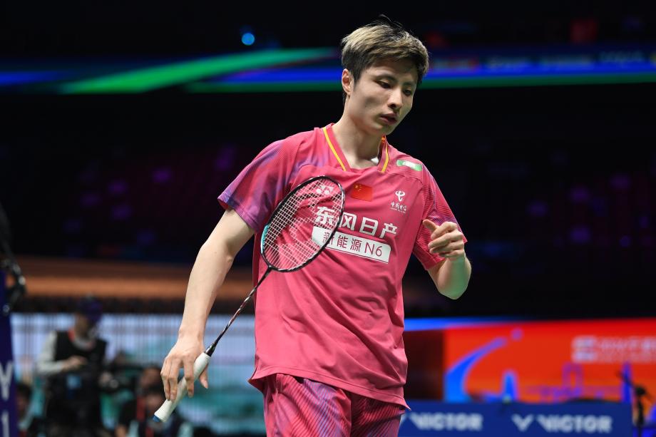 [图]完胜敌手 石宇奇首夺羽毛球亚锦赛男单冠军EasyGame