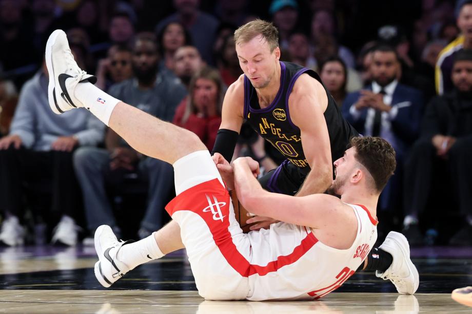 詹姆斯28+8+7杜兰特复出23+6 湖人力克火箭