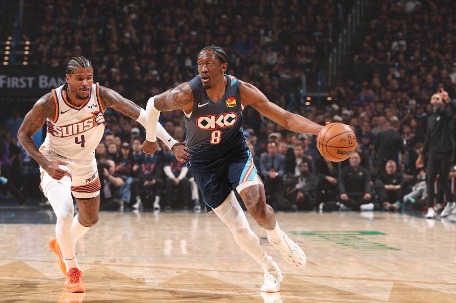 亚历山大37+9霍姆格伦19+8 雷霆胜太阳总分2-0