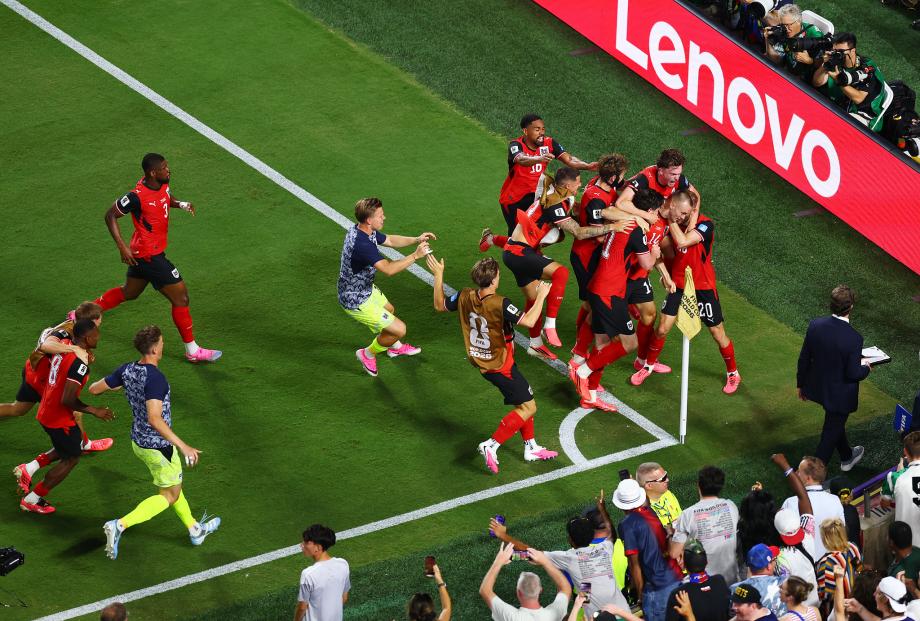 [图]世界杯：绝平！阿尔及利亚3-3奥地利携手出线