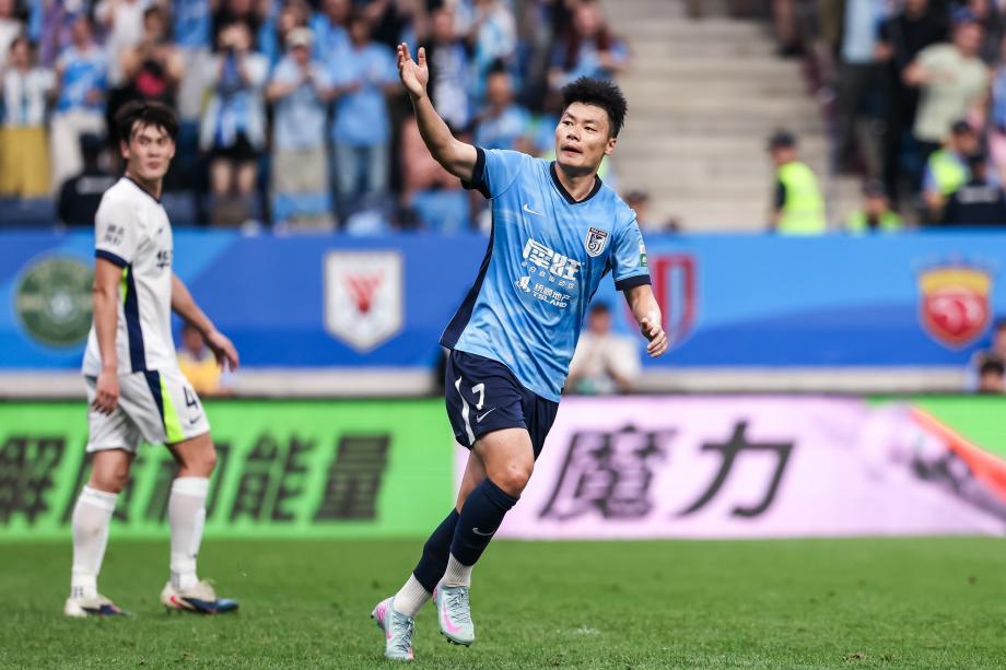 中超-斯坦丘破门马莱莱绝杀 大连英博3-2武汉三镇