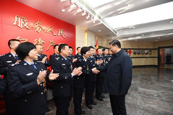 亲切的关怀 暖心的勉励——习近平总书记在北京看望慰问基层干部群众引起热烈反响