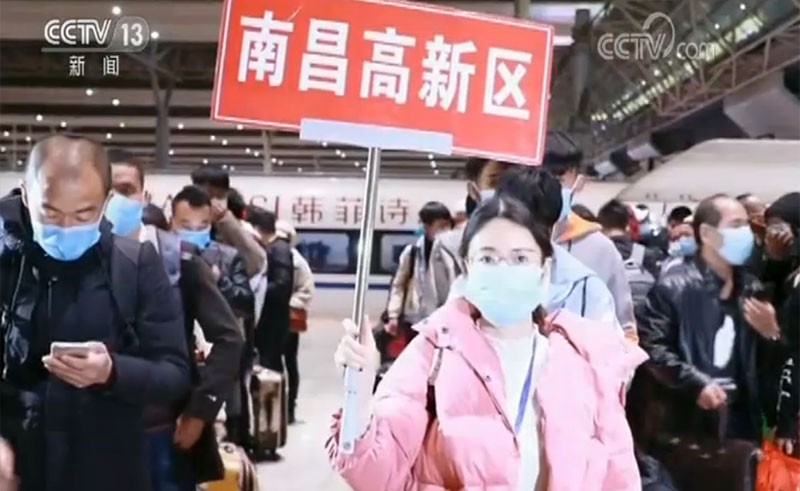 国务院联防联控机制新闻发布会：疫情形势总体稳中向好 国际疫情快速发展仍需警惕