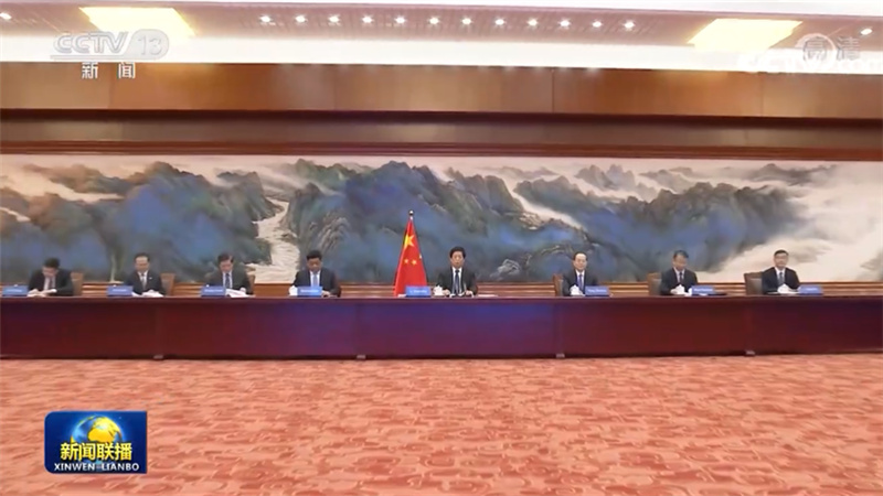 栗战书同匈牙利国会主席举行会谈