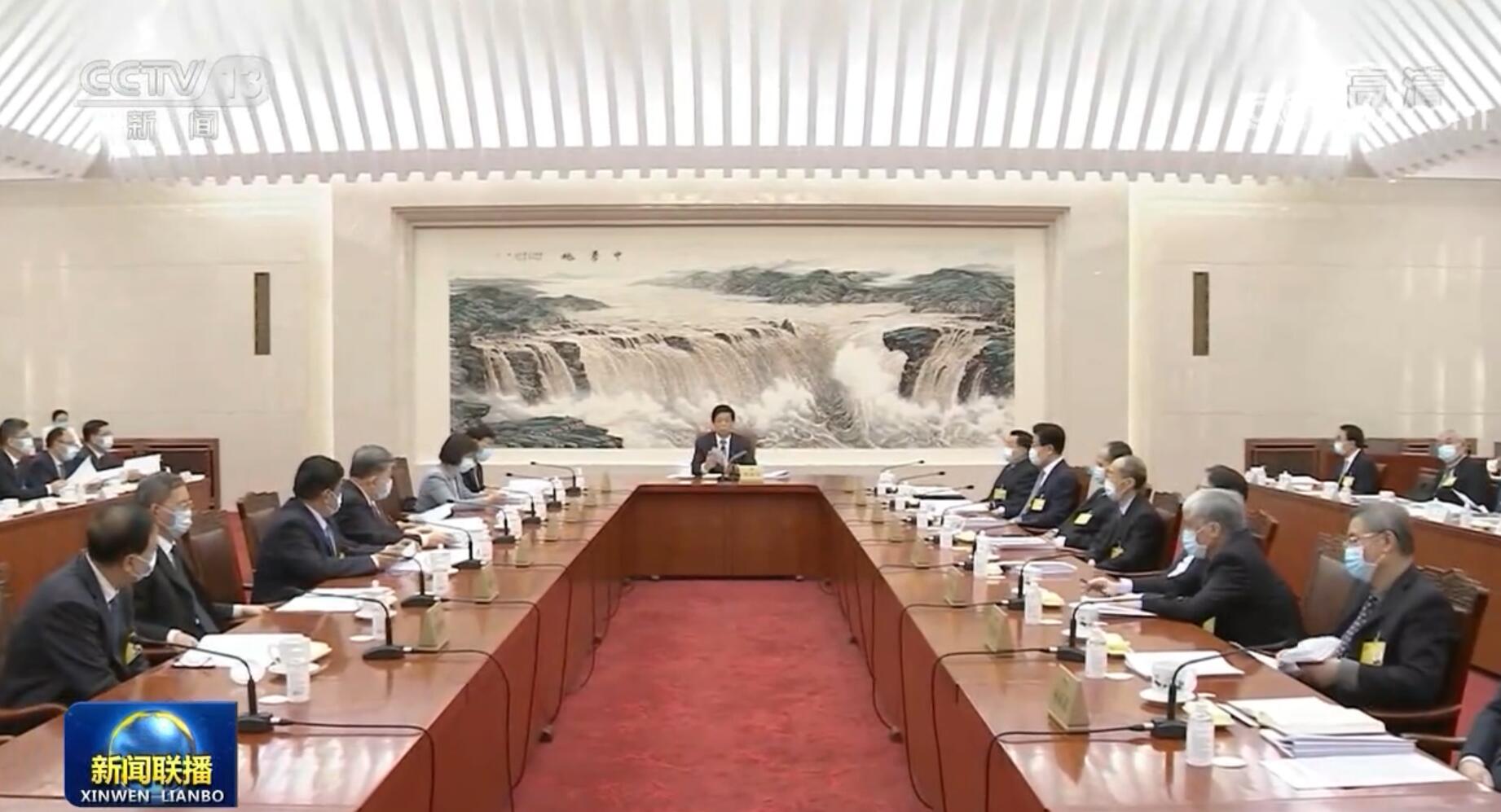 十三届全国人大常委会举行第九十二次委员长会议