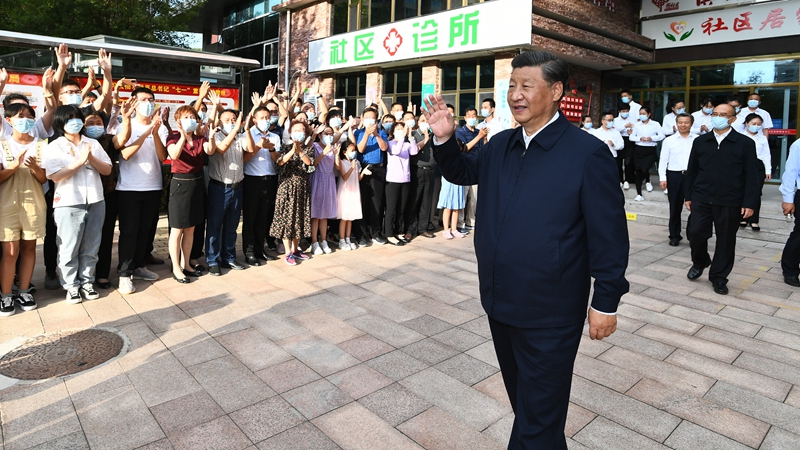 习近平在河北承德考察时强调 贯彻新发展理念弘扬塞罕坝精神 努力完成全年经济社会发展主要目标任务