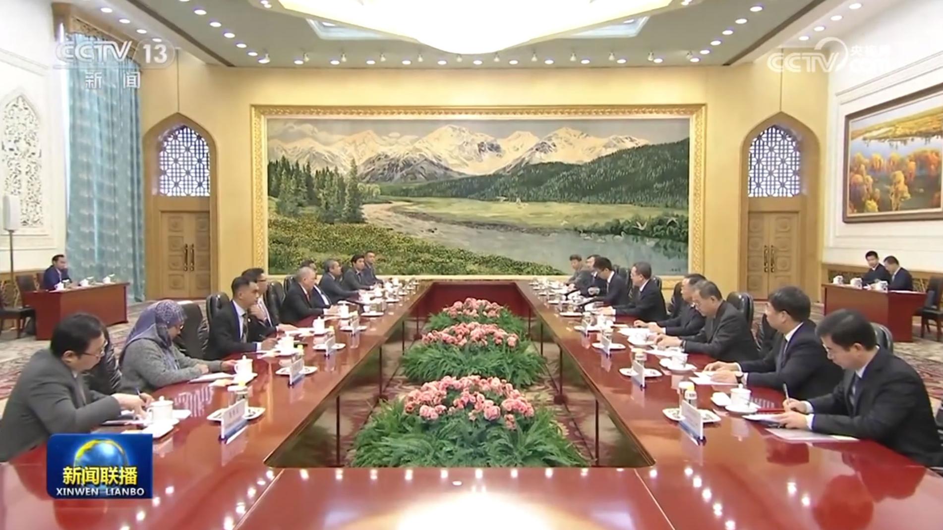 丁薛祥会见马来西亚副总理