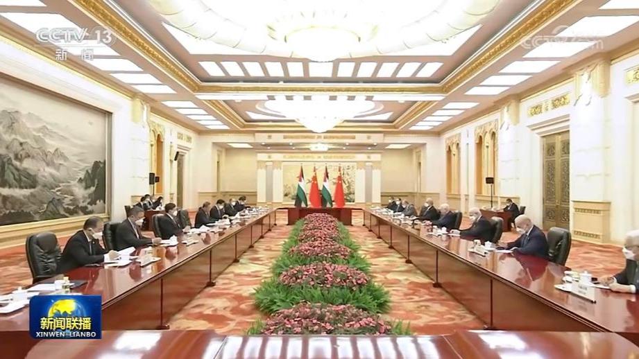 李强会见巴勒斯坦总统
